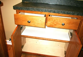 Melamine shelves & full-extension drawers