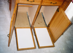 Roll-out trays