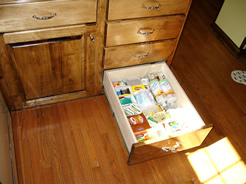 Full-extension drawers