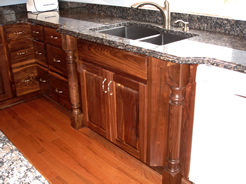 Extended sink front